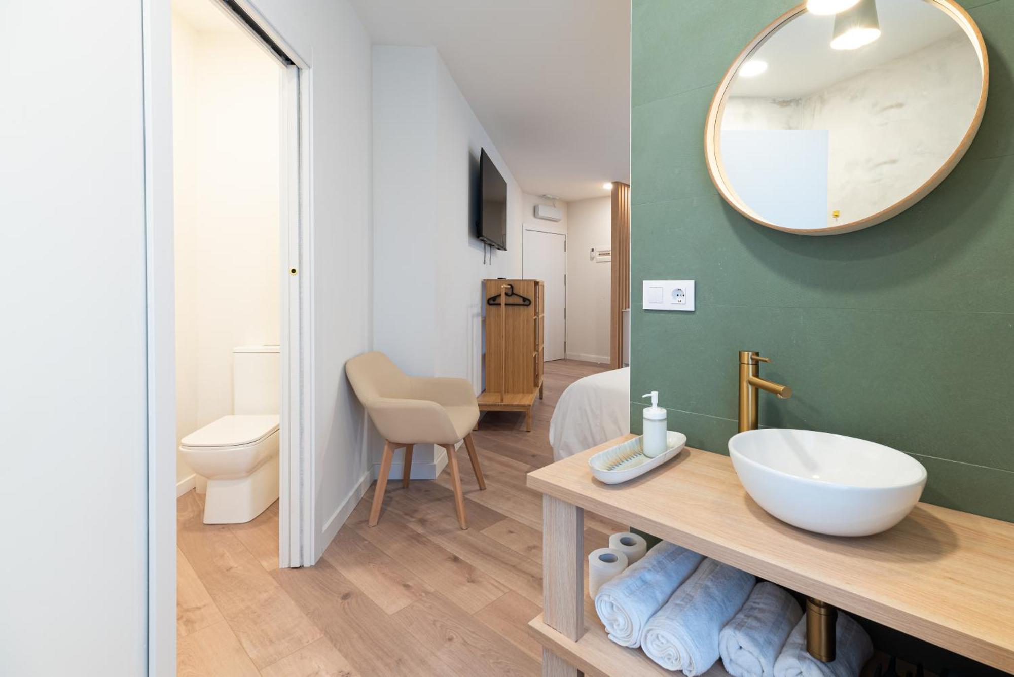 Apartamentos Turisticos Fatima, En El Centro De Vigo Extérieur photo